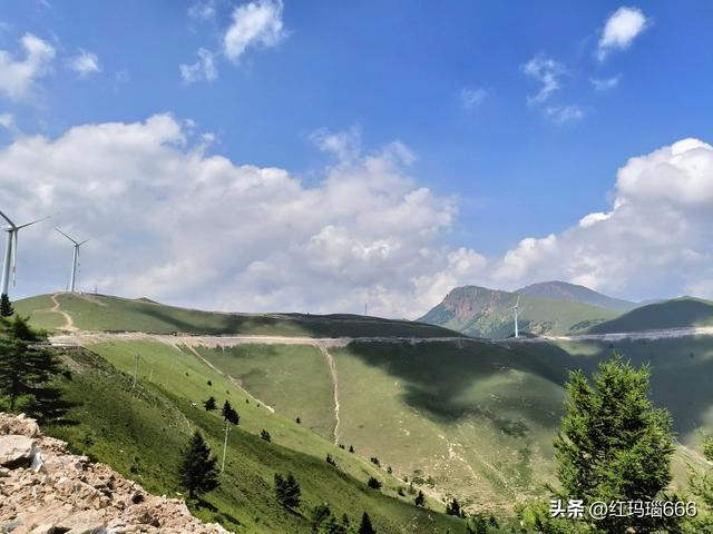 蔚县一座没有茶树的茶山，景色壮美，推荐通往茶山的路线