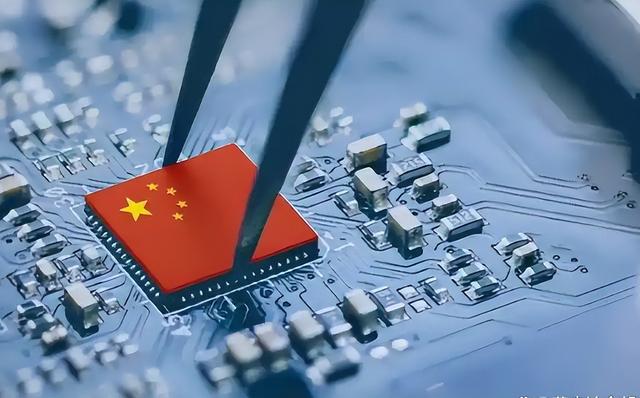 项立刚：我们是不是在美国安插了卧底？网友：这个卧底可能在高位