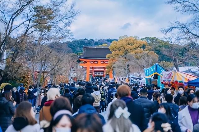 不听劝去日本的游客懵了！滞留机场饭都快吃不起，当初为啥要去？