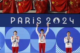 恭喜全红婵！加冕中国奥运最年轻“三金王”，4年后值得期待图片