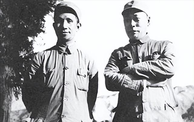 1955年，蒋介石拿着十大元帅名单，对宋美龄说道：这个人太厉害了