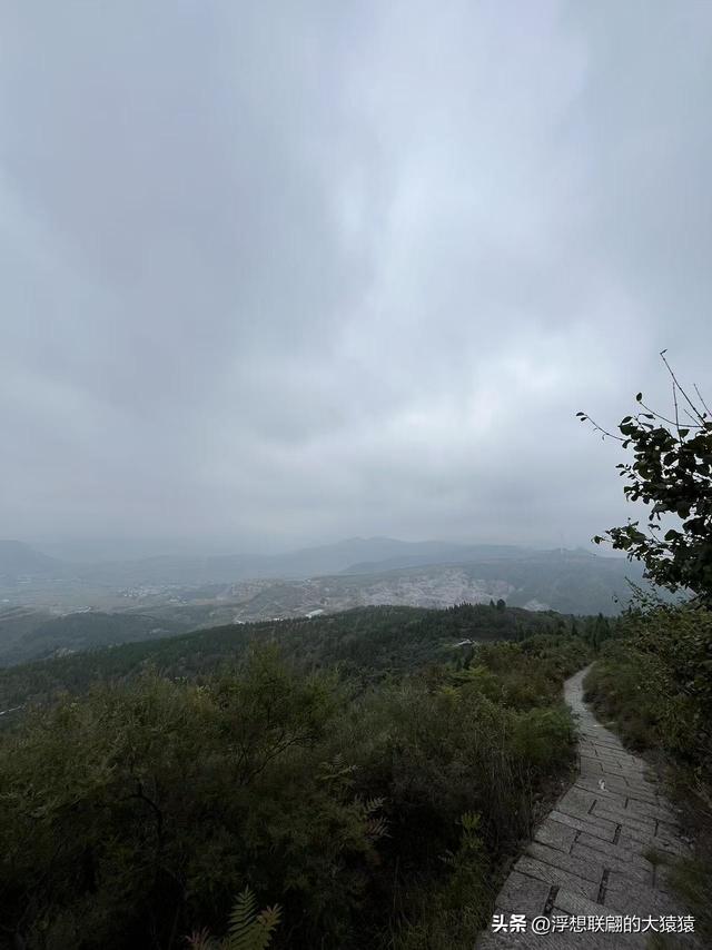 章丘胡山里的圣水灵泉庙，我都找着路线了，却近在咫尺未能抵达