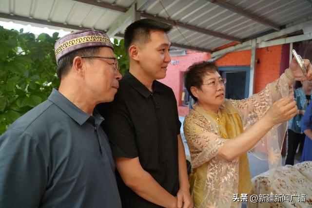 跨越山河的团圆！辽宁锦州六旬夫妻自驾3800公里赴新疆塔城第二故乡与亲人相聚
