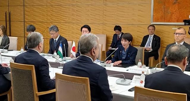 日本给的确实太多了！中亚五国被曝光，已与日本达成抛弃中俄协议