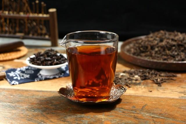 医生发现：前列腺增生大量喝茶，用不了多久，身体或有4大变化