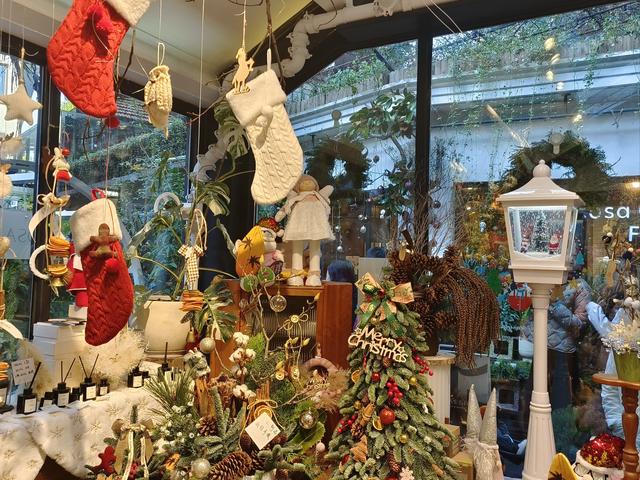 今年圣诞节没人抵制了，为啥还更冷清了？网友：3个原因	，很现实