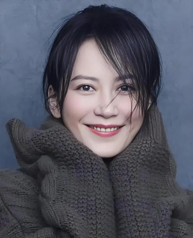 俞飞鸿54岁未婚，冯唐问她生理需求，她说有男人陪伴了近20年