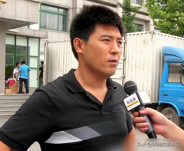 孙涛崩溃大哭发声不到24小时，荒唐的一幕出现，闫学晶把他害惨了