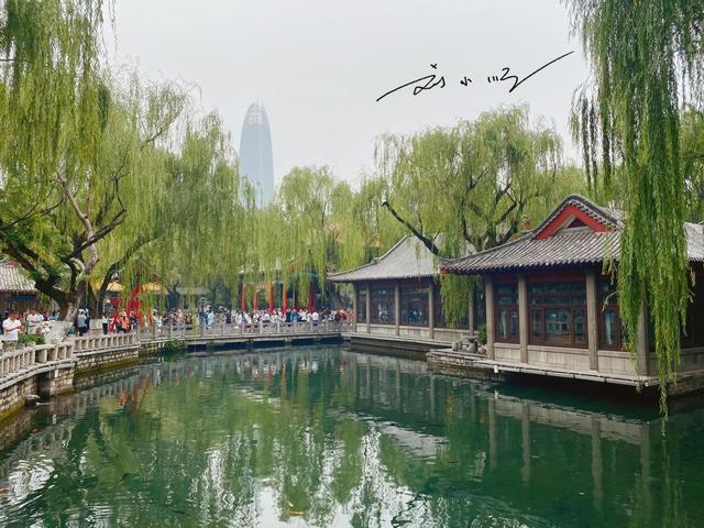 “泉城”济南名片趵突泉：七十二名泉之首的传奇，你来探访过吗？