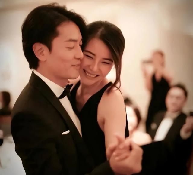 21岁拍三级，30岁被出轨，38岁嫁大佬，如今52岁没孩子也被宠成宝