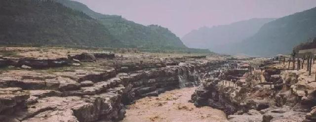 70多年前的大雪天，毛主席为啥决定把河南省会由开封迁至郑州？