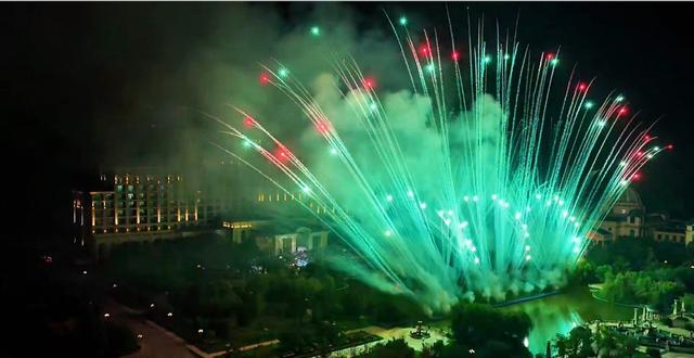 东丽湖音乐烟花秀璀璨绽放文旅融合点燃消费新引擎