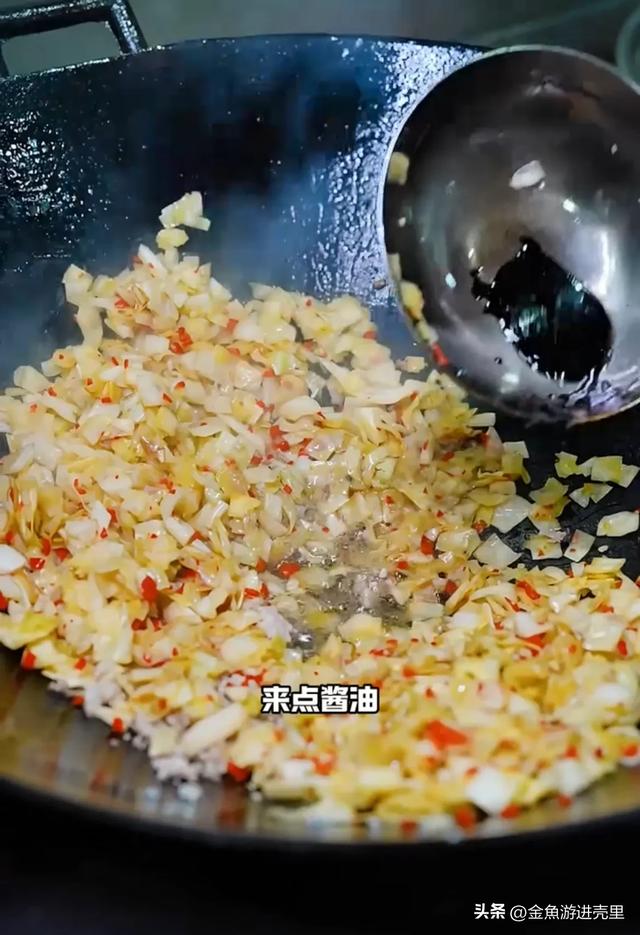 3步解锁湘潭酸包菜!酸爽脆嫩超下饭,零失败秘诀让你秒变大厨