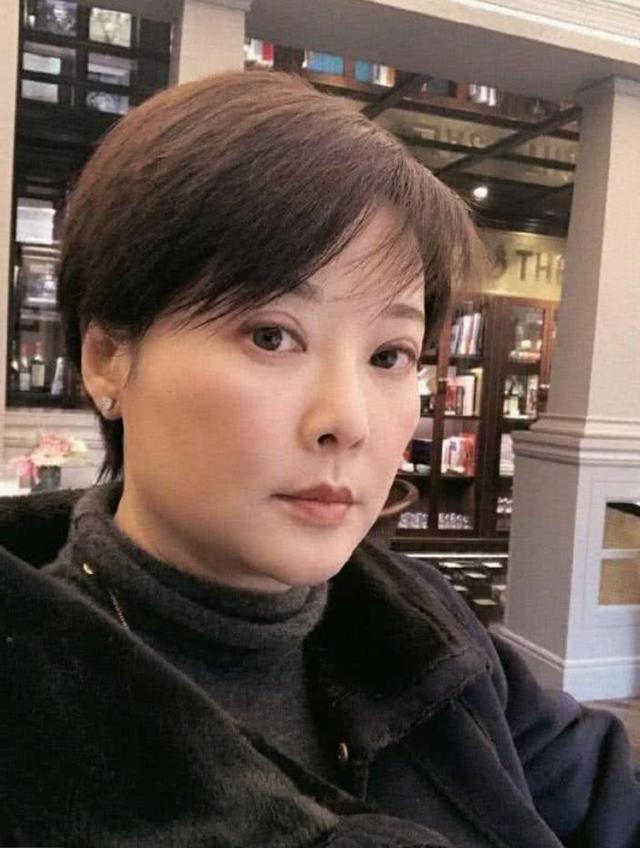 70岁晚节不保！袁立不再隐瞒，张国立丑闻曝光，该慌的不止李红