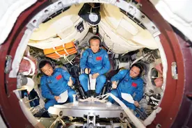 进入“天宫”的外国人，巴铁安排上了，中国要走美苏未曾设想的路图片