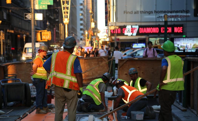 美国身份明码标价！100万就能插队拿绿卡，特朗普的算盘也太精了