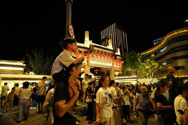 太突然！江阴这里一夜爆火，涌入大批人……