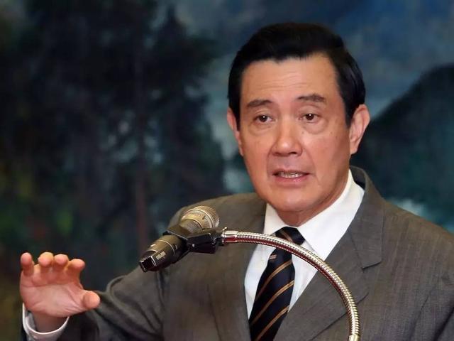 董军发统一强音，不到24小时，美媒放出消息，特朗普叫停对台军援