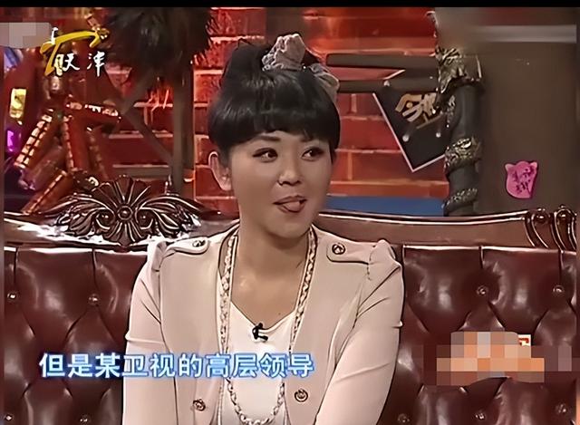 主持人方琼：与大8岁领导闪婚，婚后分居多年，如今儿子成了骄傲