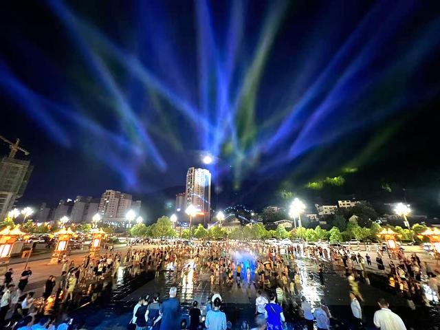 1000名建设者150天打造，占地面积约84亩，剑阁夜游项目上新！