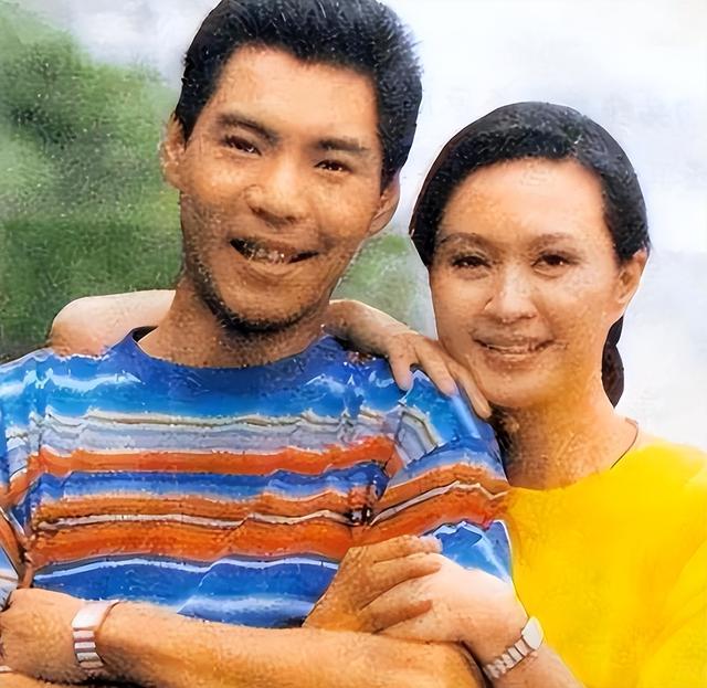 恋爱脑下场是真惨！从春晚主持人到养不起孩子的妇女，她咎由自取