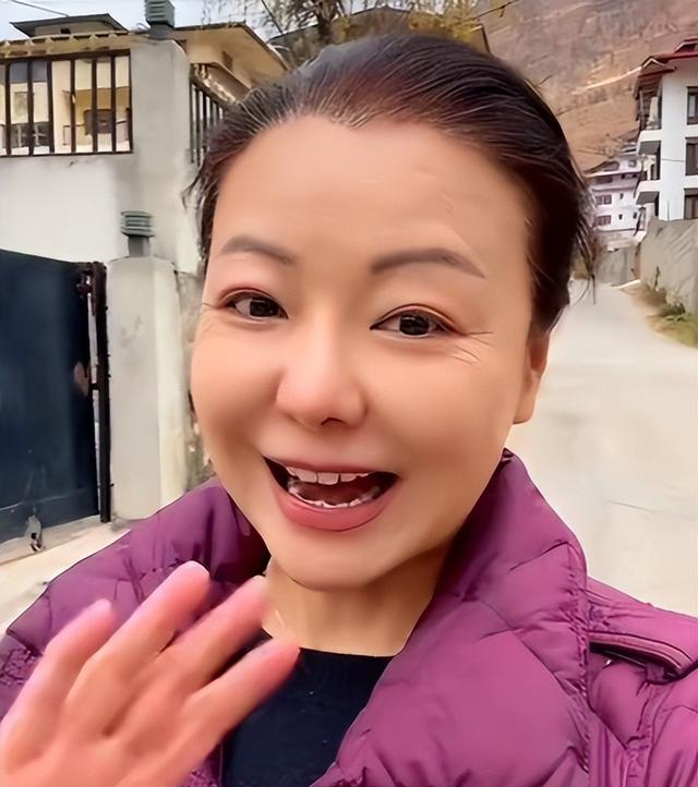 北京大姐爱上小19岁僧人，豪掷500万盖寺庙，婚后12年现状如何