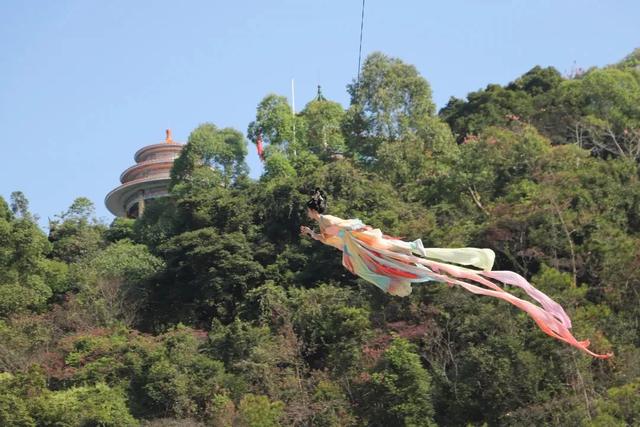 话题播放量达3.4亿次!观音山实力火爆出圈,来了就好,越来越好~