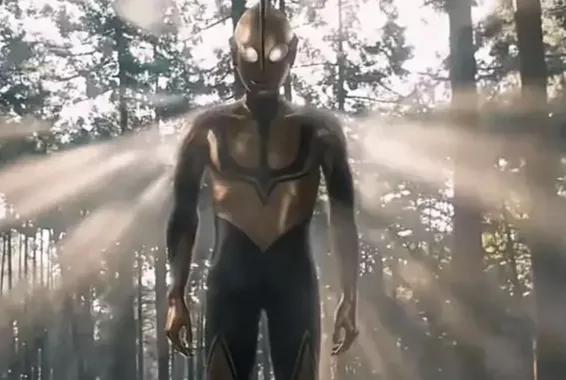 初代奥特曼佐菲和新奥特曼利匹亚佐菲