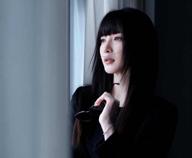 与富商海外产子真相大白6个月，江疏影近照太意外	，王传君没说错