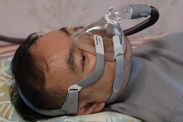 十亿能换来一命？官媒发文曝光蔡磊真实现状，渐冻症被攻克3%！