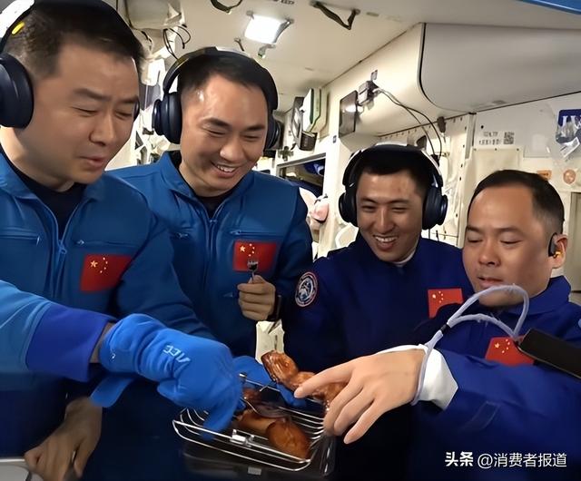 九阳研制的热风烘烤机上天了！人类第一次在太空做饭