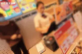 汉堡王员工被曝辱骂外卖骑手，商场：涉事员工已不在岗图片