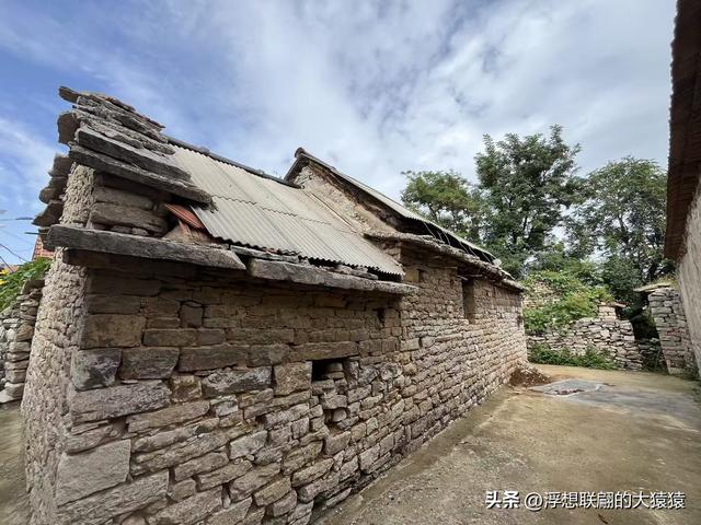 莱芜禹王山顶有座明初建立的古村：东平洲