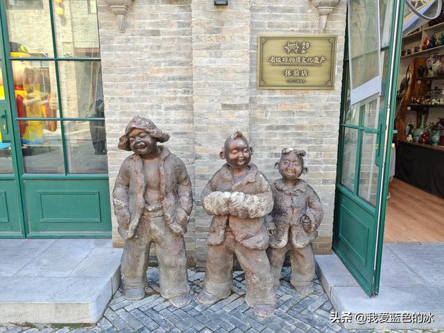 逛逛保定西大街，好像每个城市都有这么一条街