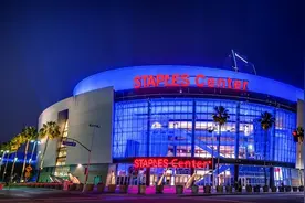 为什么NBA的球场要比其他联赛好看？图片