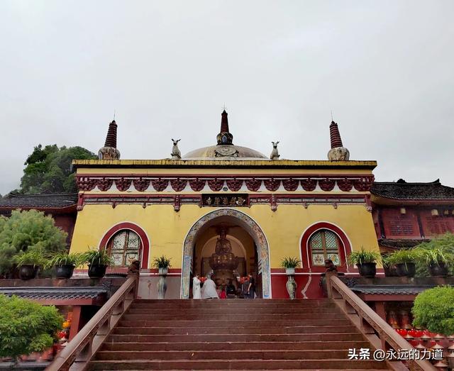峨眉山万年寺， 白水秋风 圣寿万年