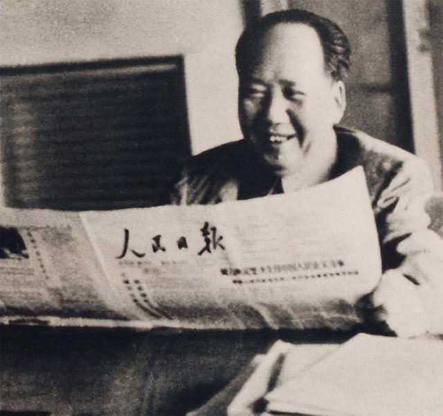 毛主席带李银桥去白云山庙，老和尚神秘地透露：主席不能游黄河