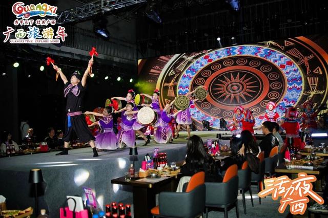 2025“活力夜广西”百色主场活动点亮“千姿百色夜”