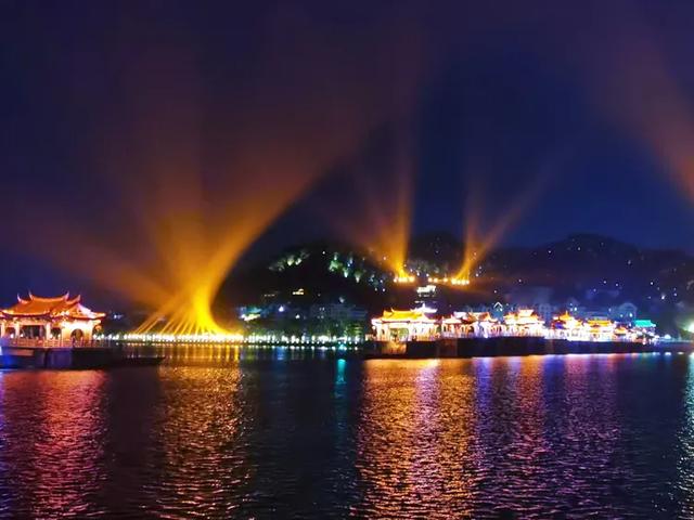 广济桥灯光秀 潮州的历史与浪漫