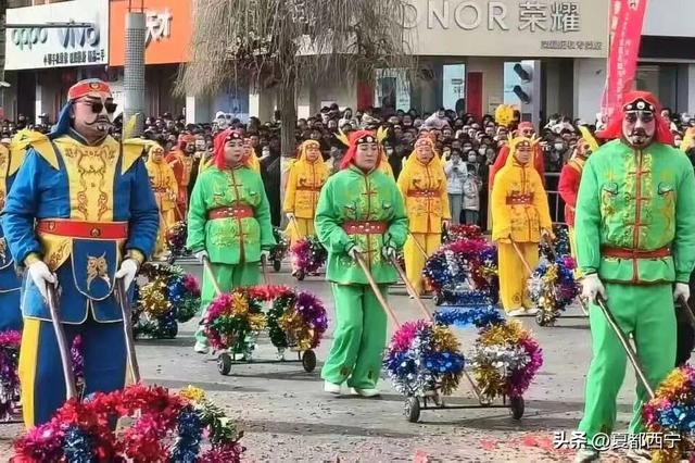 西宁元宵节还有社火、灯光秀、灯展、灯会～到这些地方看