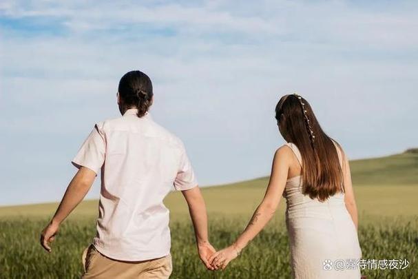 不用怀疑女人有下面6个表现、就是生理性喜欢你很准