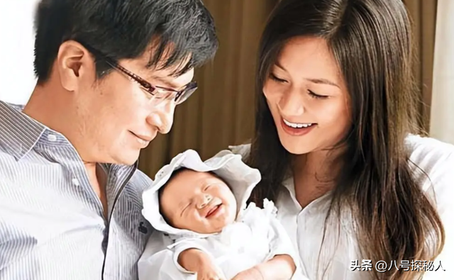 她14岁已是“人间尤物”，被首富看中花10亿娶回家，8年生了四胎