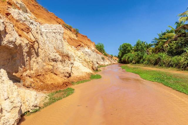 越南“稀土新政”：管制出口，图谋产业链