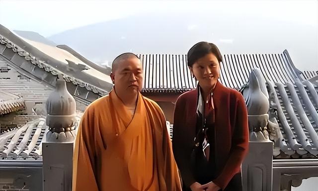 释永信害惨4位女明星：2个央视名嘴、1个炫富全网被封，刘涛最冤 第13张