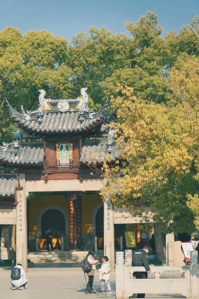 被称全国最有钱的古城,错过它的秋天就太遗憾了