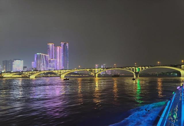 衡阳逆袭：从 "三线小城" 到 "网红顶流"，这座城市藏着什么密码？