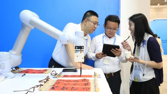 上合之约，津门盛启：科技与文化交融点亮峰会新闻中心