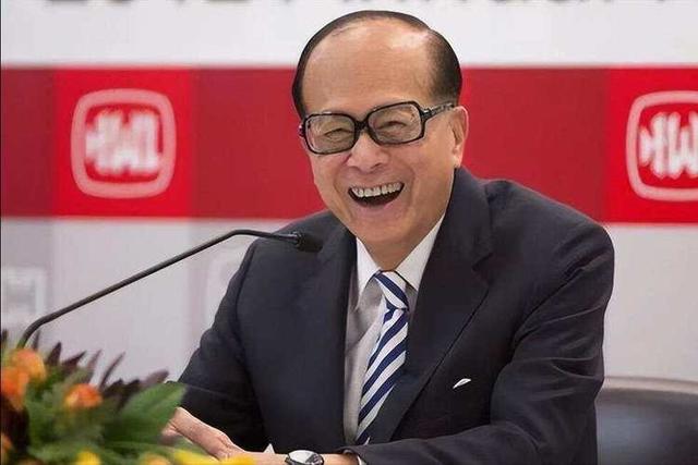 李嘉诚也没想到，80岁担任全运会火炬手的霍震霆，给自己上了一课