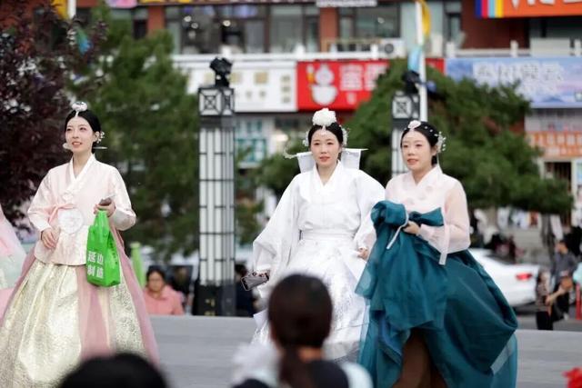 在延吉的美好时光：逛市集、做“公主”、寻味烟火人间