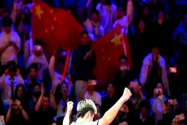 2-0夺冠！中国队终于赢了，10年，等了整整10年，终于等到这一刻
